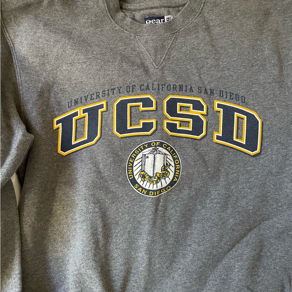 UCSD grey crewneck
